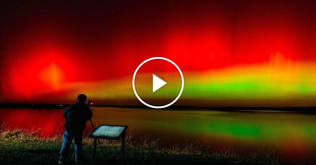Auroras Light Up the North American Skies – Mirror Brief